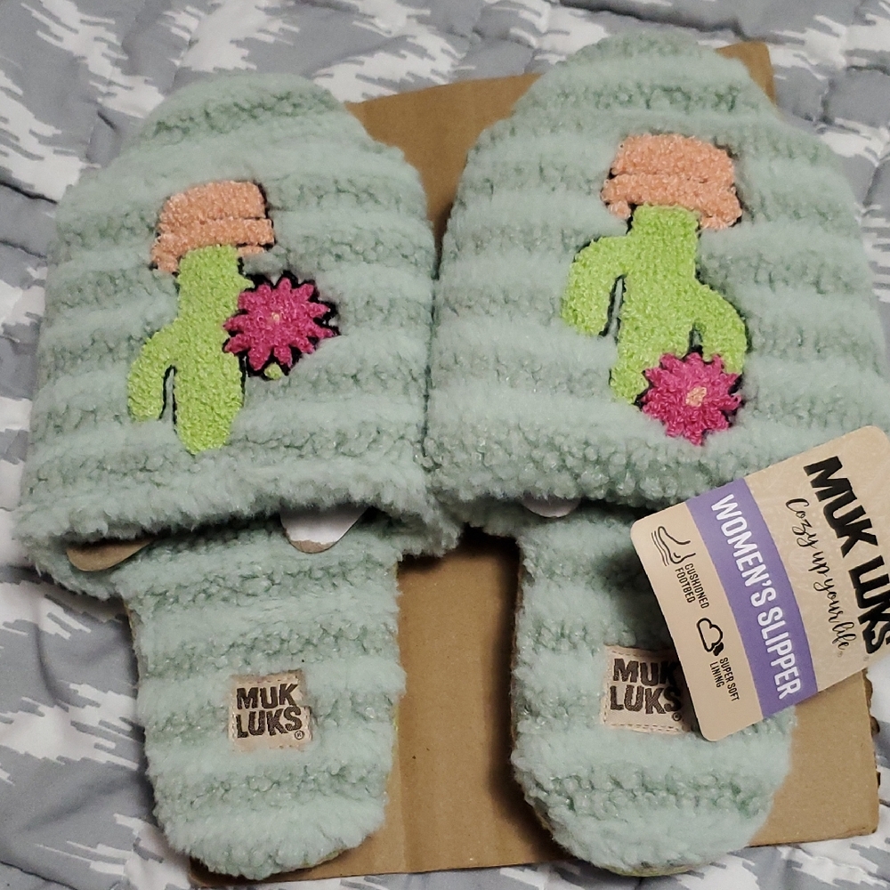 Muk Luks Women's Mint and Pink Cactus Slippers